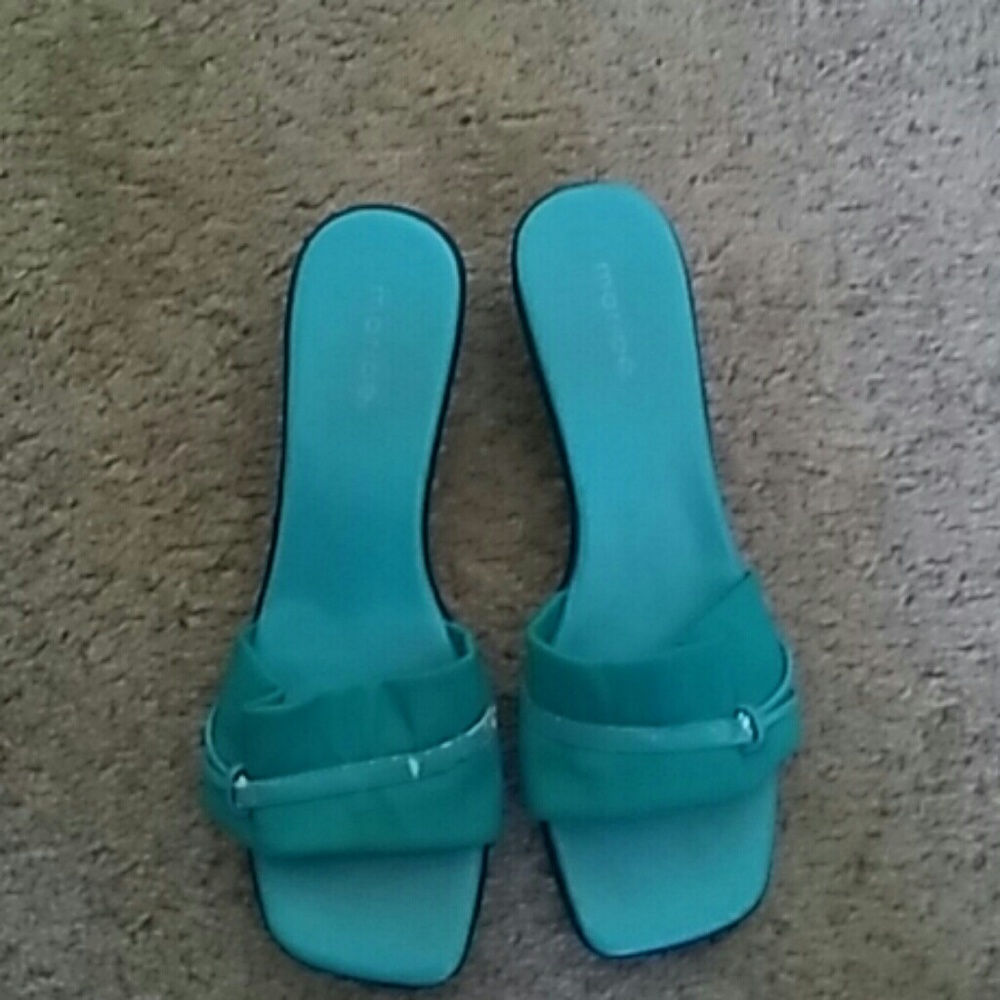 Women Shoes.